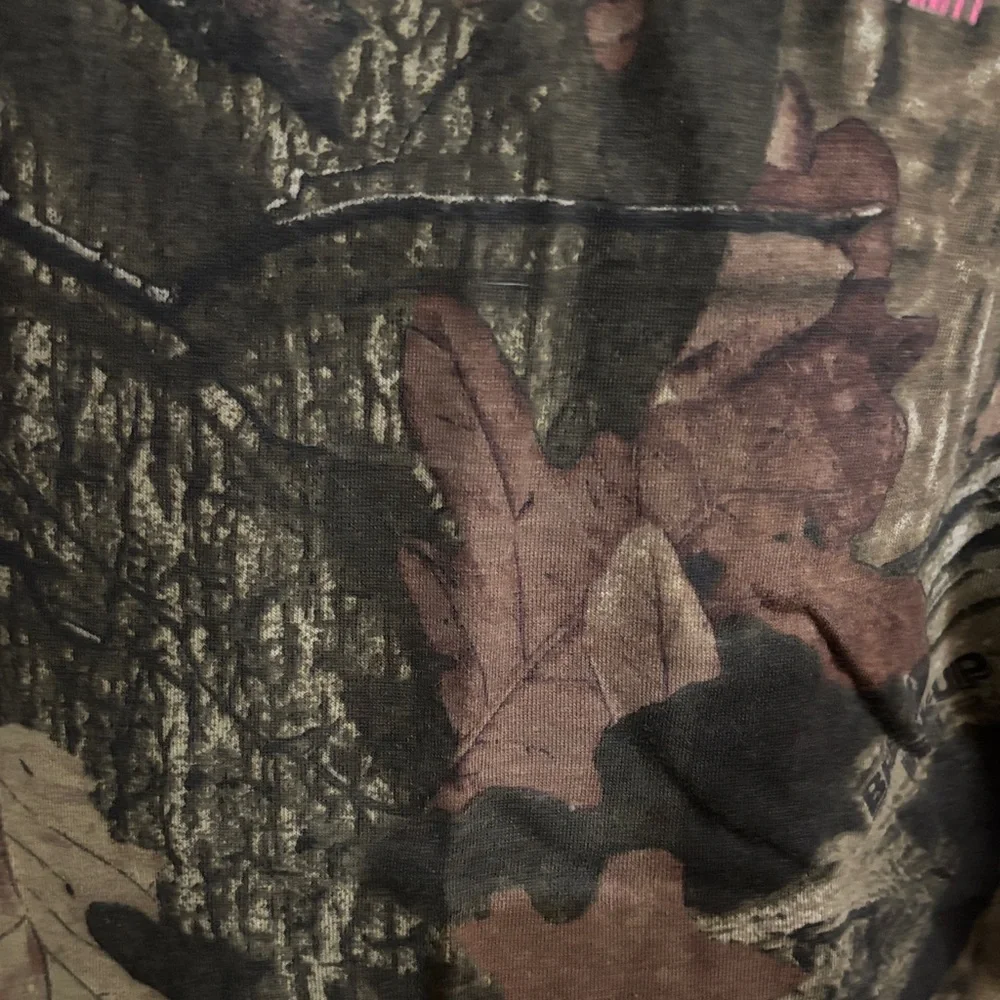 Mossy Oak Long Sleeve Camouflage Tee with Pink Logo NWTS - Picture 6 of 8